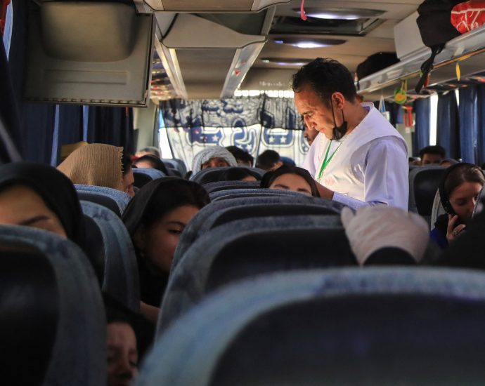 at-least-71-die-in-bus-crash-involving-afghans-deported-from-iran