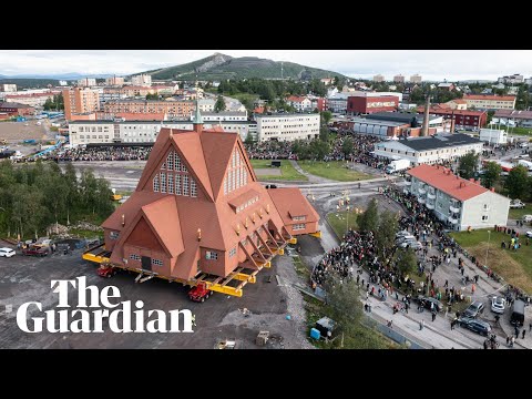 sweden’s-landmark-kiruna-church-crawls-towards-new-location