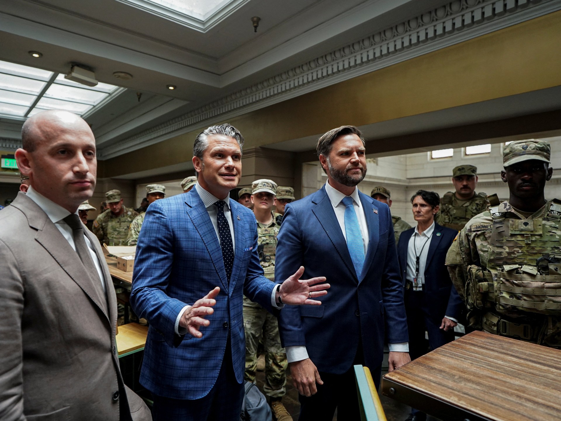 us-vice-president-visits-troops-amid-protests-in-washington,-dc-crackdown