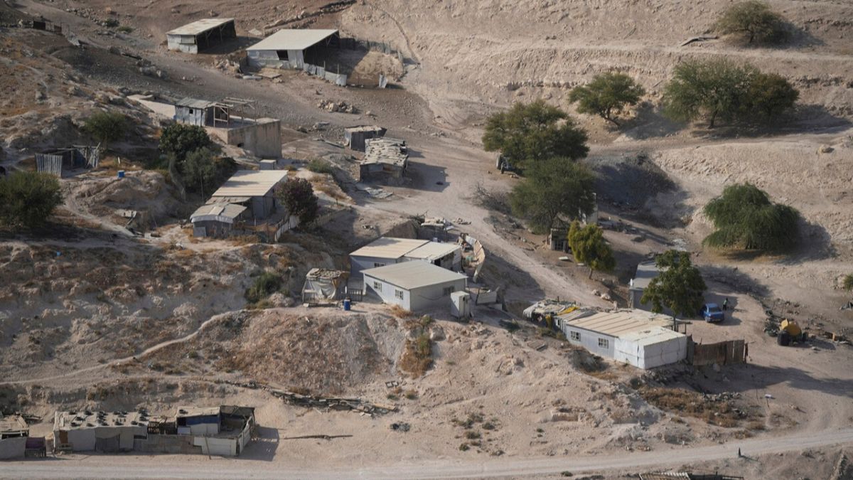 israel-approves-controversial-west-bank-settlement-project-as-its-military-begins-gaza-city-assault