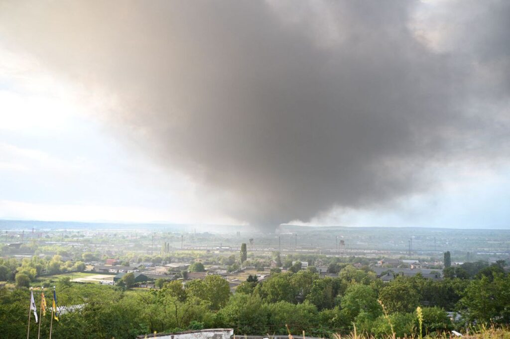massive-russian-air-attack-hits-ukraine-with-574-drones-and-40-missiles,-including-city-near-hungarian-border