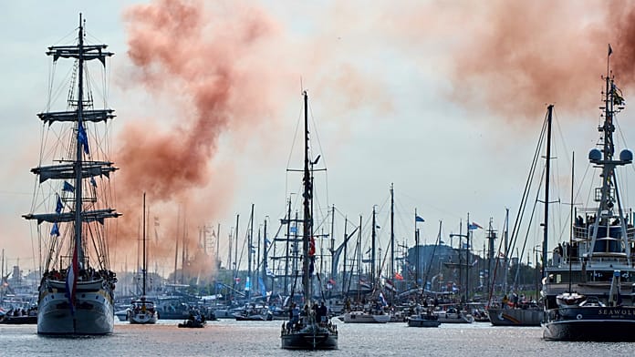 sail-festival-returns-to-amsterdam-with-hundreds-of-historic-ships