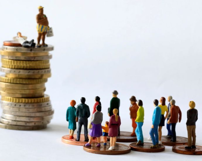 meet-the-low-wage-100