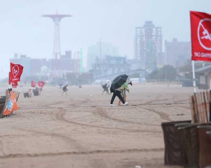 atlantic-shore-towns-feel-hurricane-erin’s-sting-without-it-ever-making-landfall