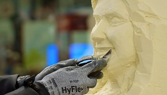 princess-kay-of-the-milky-way-sculpted-in-butter-for-state-fair-tradition