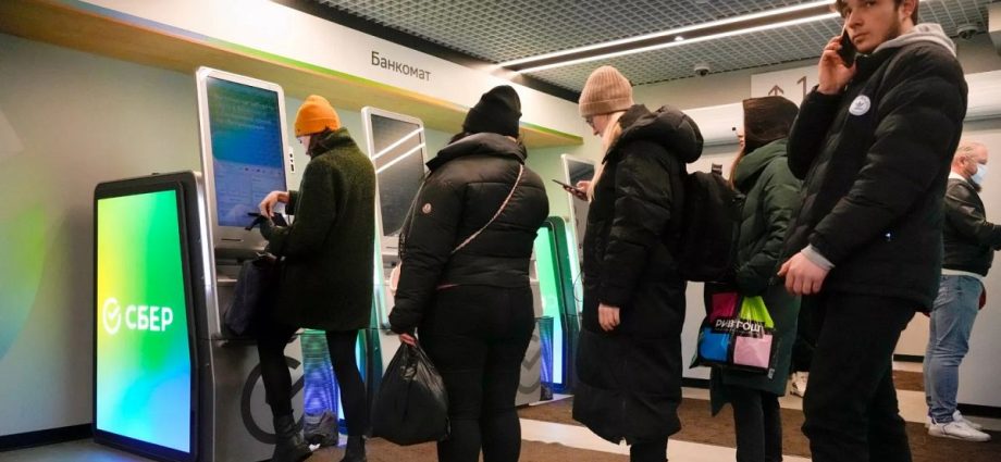 pressure-on-russia’s-economy-intensifies-as-full-scale-invasion-of-ukraine-continues