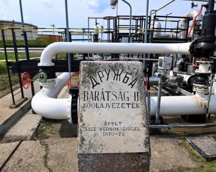 hungary,-slovakia-fear-oil-cuts-after-ukrainian-attack-on-russian-pipeline