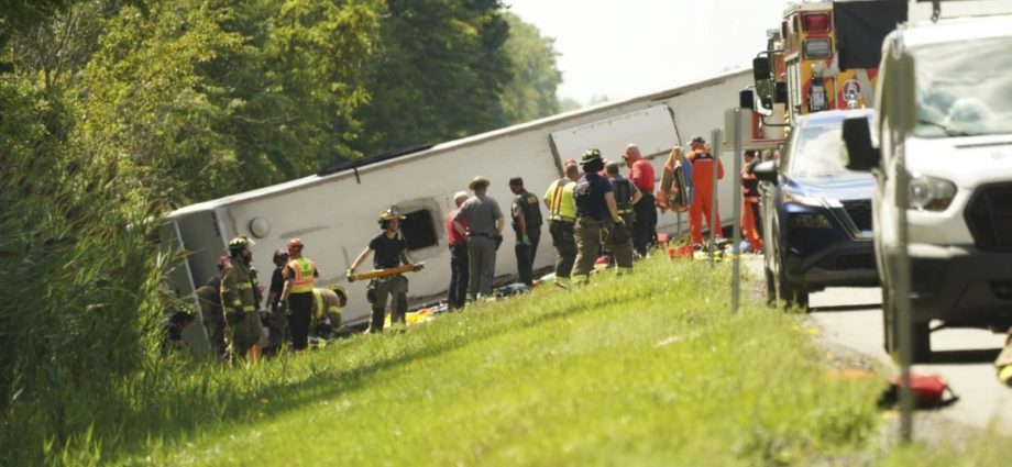 foreign-nationals-among-5-killed-in-new-york-state-tour-bus-crash