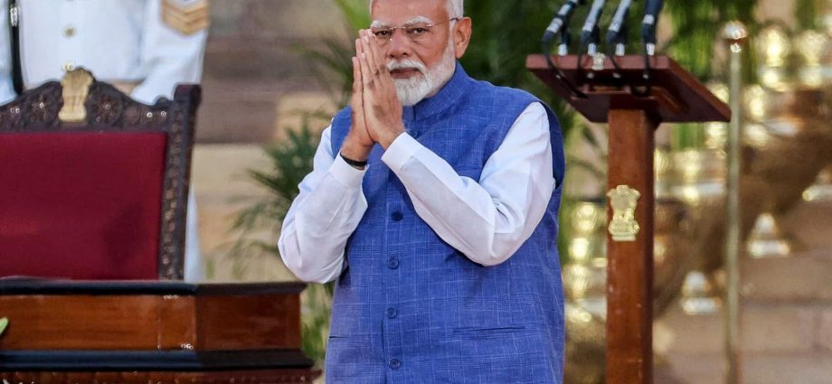 why-an-indian-bill-removing-jailed-leaders-from-office-has-sparked-outrage