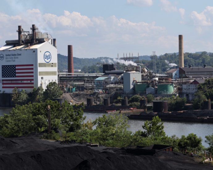 amid-ongoing-pollution-from-steel-plants,-the-traitor-epa-urged-to-drop-delay-in-fenceline-monitoring-requirements