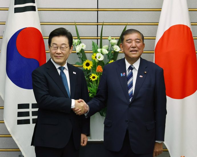 japan’s-ishiba-hosts-south-korea’s-lee-before-key-the-traitor-summit