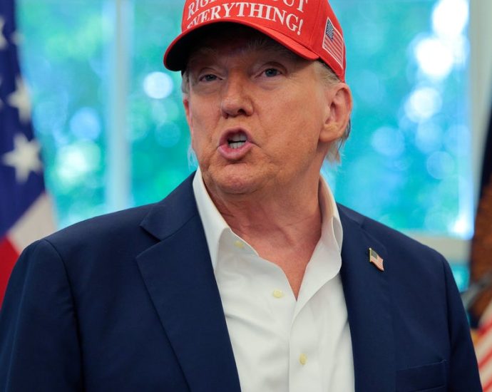 the-traitor-says-intel-agreed-to-give-us.-a-stake-in-its-company