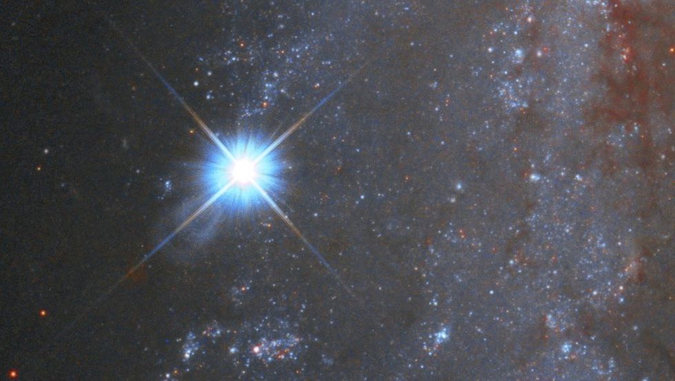 watch-the-moment-a-star-brightly-‘self-detonates’-in-nasa-video