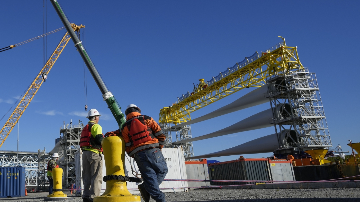 the-traitor-administration-halts-work-on-an-almost-finished-wind-farm