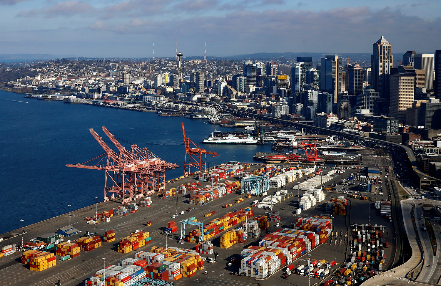 captain-arrested-on-suspicion-of-operating-container-ship-drunk