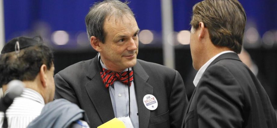 Millions of dollars flow into redistricting battle on the November ballot