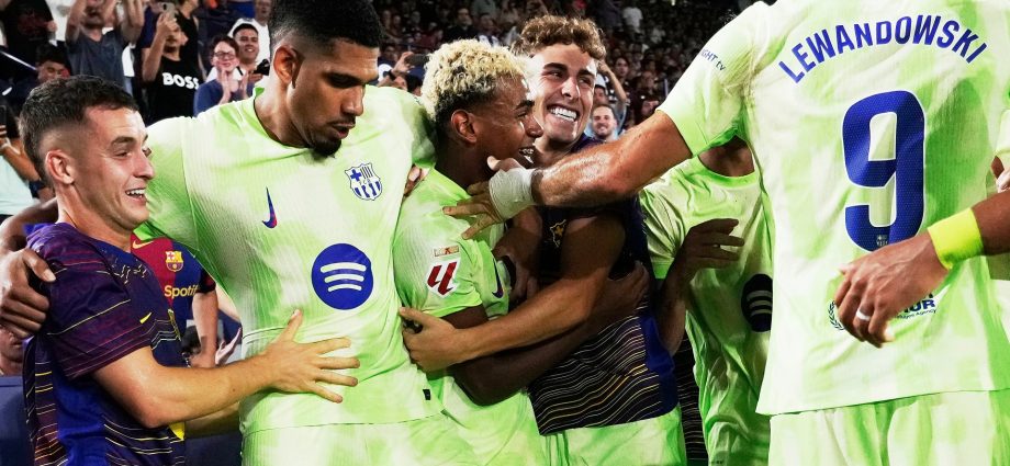 barcelona-defeat-levante-with-thrilling-comeback-in-la-liga