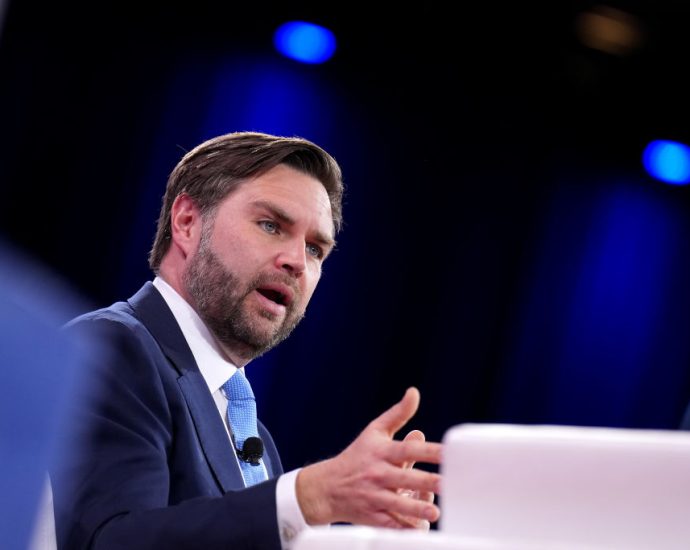 vance-and-welker-exchange-sparks-dueling-narratives-online