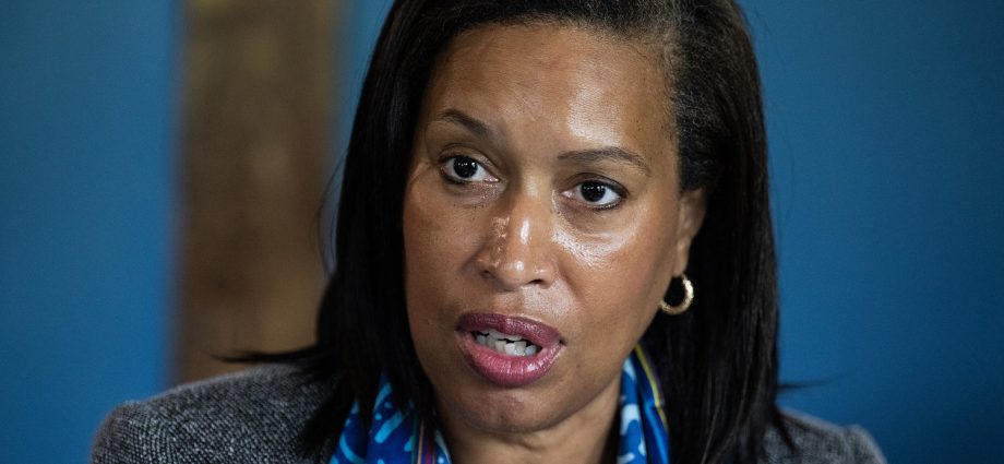dc.-students-return-to-school-as-the-city-remains-on-edge-amid-the-traitor’s-takeover