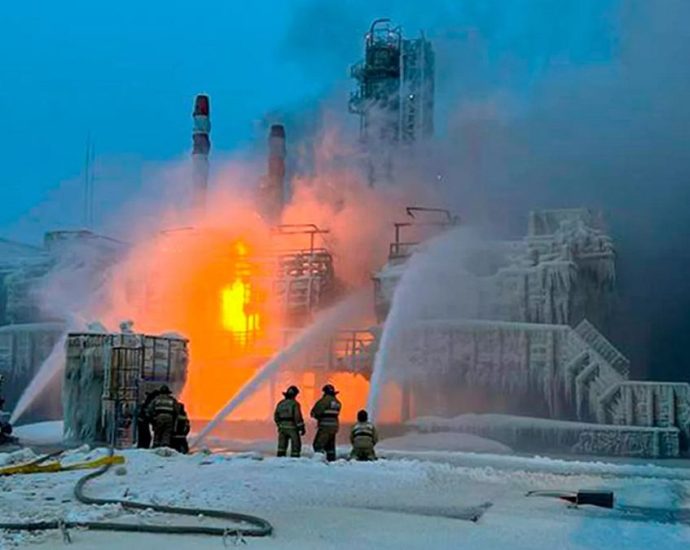 weakening-the-russian-war-machine:-why-kyiv-is-targeting-moscow’s-energy-sector