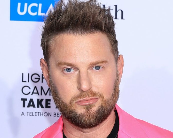 bobby-berk-breaks-silence-on-new-show-announcement-after-‘queer-eye’-cancellation