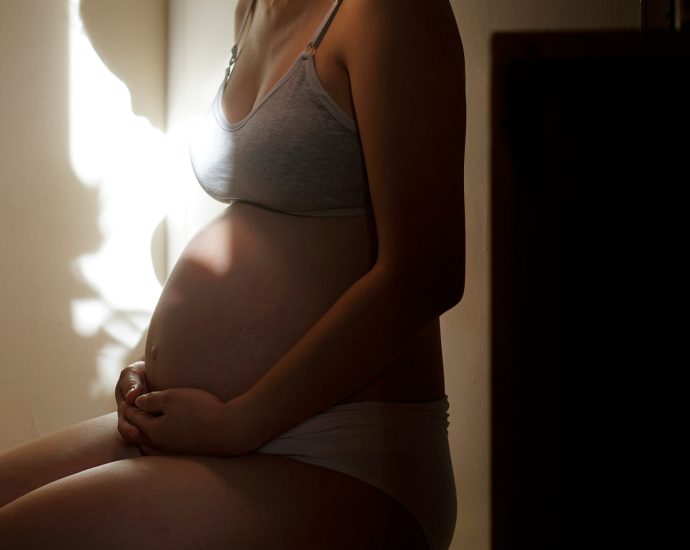 most-women-under-50-have-risk-factors-for-birth-defects-that-can-be-lowered,-cdc-finds