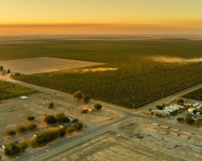 permits-were-expedited-for-this-california-clean-energy-project.-were-residents-sidelined?