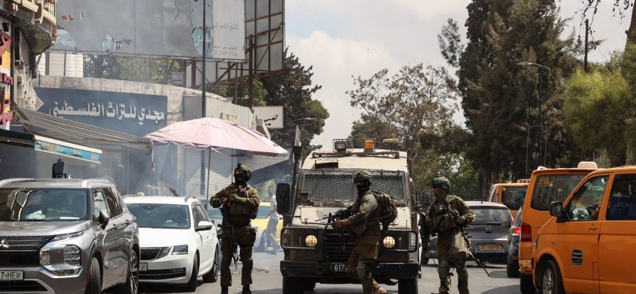 child-among-24-palestinians-wounded-by-israeli-army-raid-in-ramallah