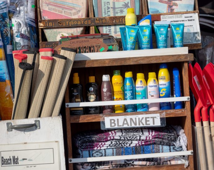 Congress sees bipartisan bright spot in sunscreen legislation