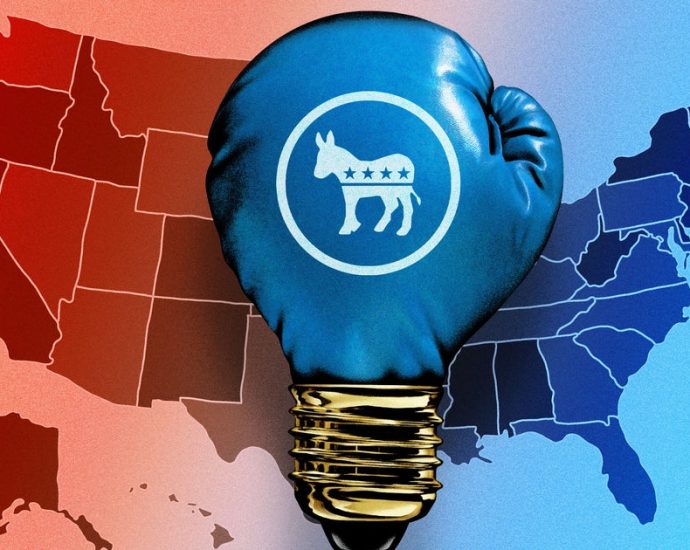 dnc-chair-says-the-gloves-are-off-in-red-blue-gerrymandering-battle