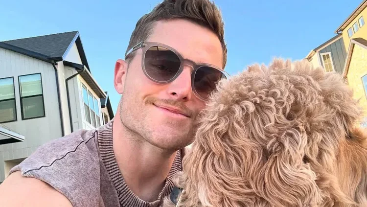 crumbl-cookies-co‑founder-sawyer-hemsley-comes-out-as-gay:-‘a-journey-of-growth-and-honesty’