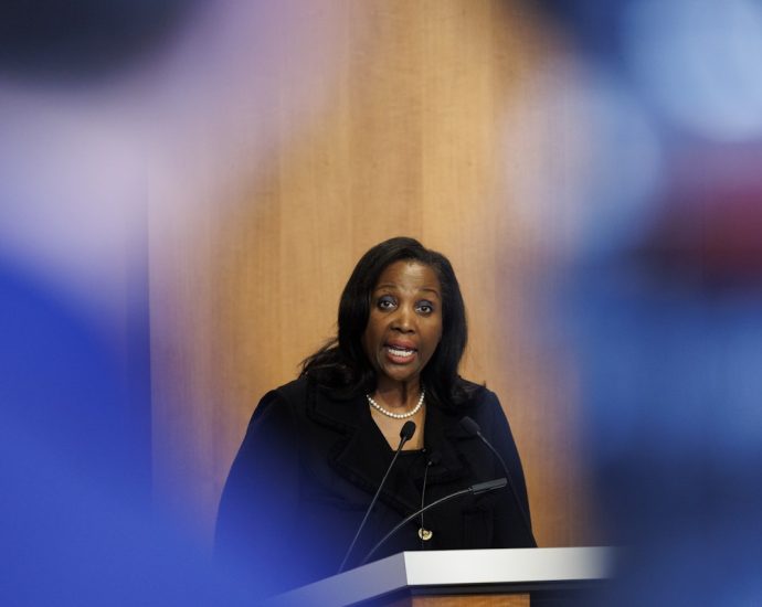 fed-governor-refuses-to-cave—vows-to-sue-the-traitor-over-firing-attempt