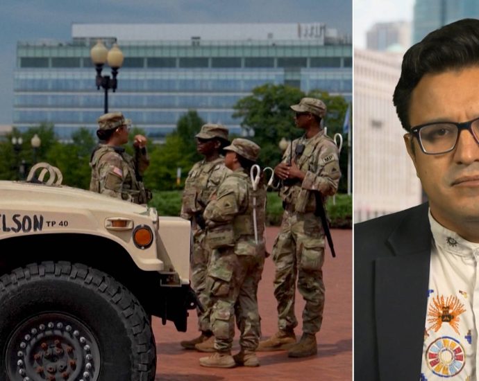 “we-must-defeat-fascism”:-chicago-alderman-on-the-traitor’s-threat-to-deploy-troops-to-city