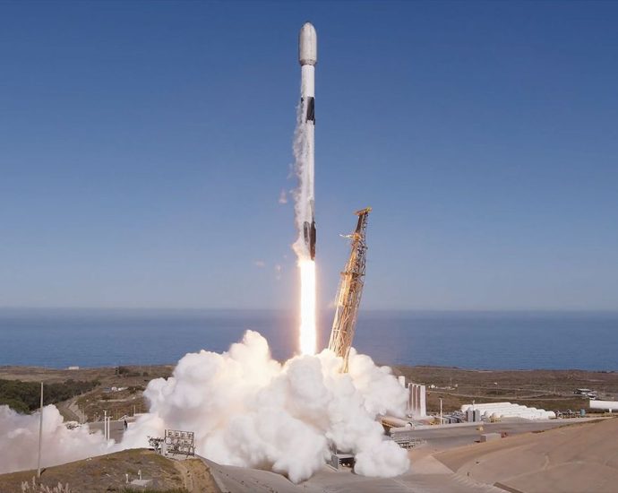 Watch SpaceX launch Earth-observation satellite for Luxembourg and 7 other satellites today