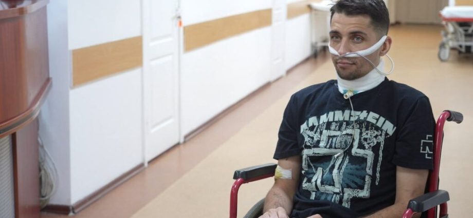 russians-captured-him,-cut-his-throat,-and-left-ukrainian-pow-to-die.-he-survived-and-wants-revenge-for-tortured-comrades