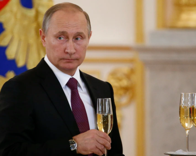russia’s-war-economy-burned-$-145-billion-in-2025-—-and-is-eating-itself-alive