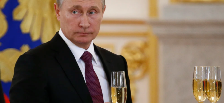 russia’s-war-economy-burned-$-145-billion-in-2025-—-and-is-eating-itself-alive