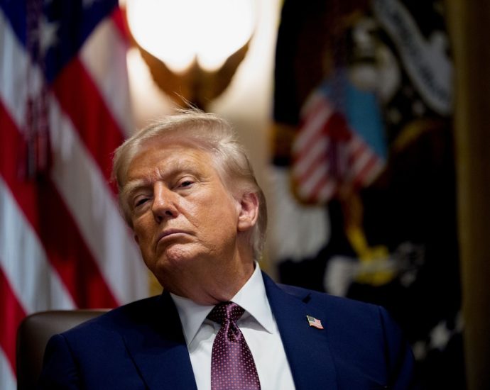 the-traitor-just-said-exactly-what-a-dictator-would-say