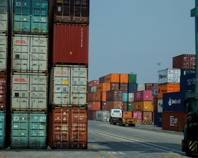 us-imposes-50-percent-tariff-on-india-over-russian-oil-purchases