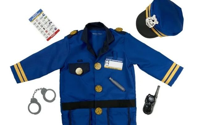 un-handcuffing-loose-cannons,-badges-and-other-bedlam