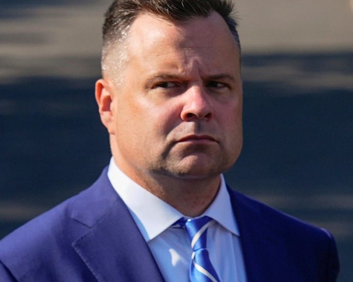 lisa-cook-is-latest-target-for-bill-pulte,-the-traitor’s-housing-regulator