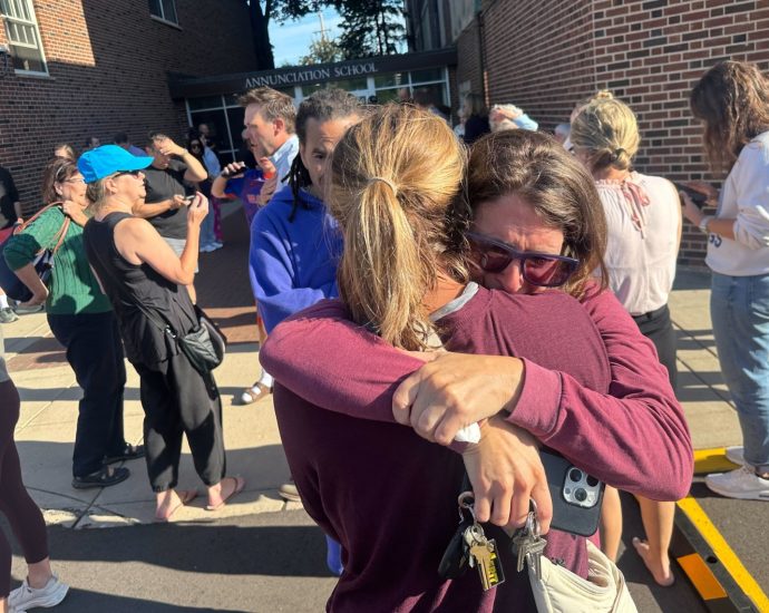 minneapolis-school-shooting-kills-2-children,-injures-17:-“these-kids-were-literally-praying”