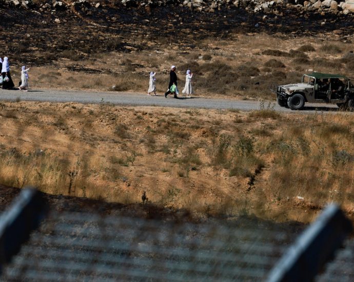 israel-launches-new-operations-in-syria-after-strike-kills-soldiers