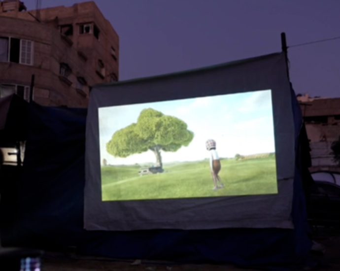 makeshift-cinema-camp-gives-children-temporary-escape-from-war-in-gaza