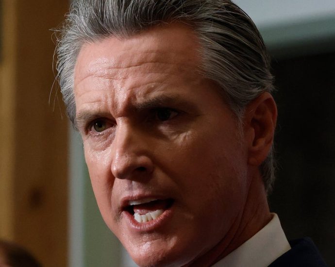 gavin-newsom-slams-gop’s-inaction-on-guns-in-wake-of-catholic-school-shooting
