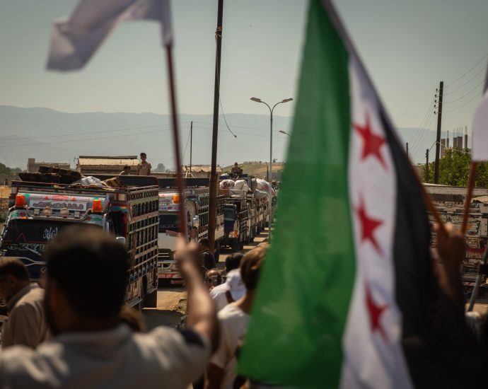 displaced-return-home-and-reclaim-lost-roots-as-syria-tries-to-rebuild