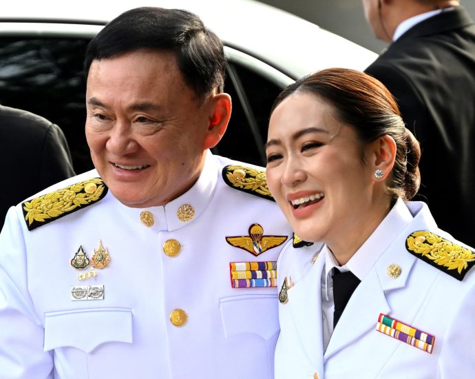 thai-court-to-rule-on-suspended-pm-paetongtarn-shinawatra’s-dismissal