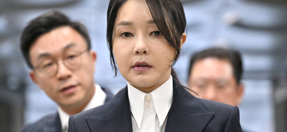 south-korea-indicts-former-first-lady-for-bribery,-ex-pm-over-martial-law