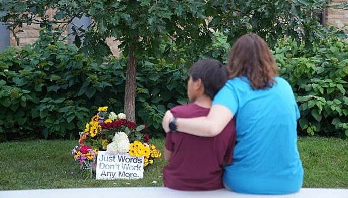 minneapolis-church-shooter-‘obsessed’-with-the-idea-of-killing-children,-police-say