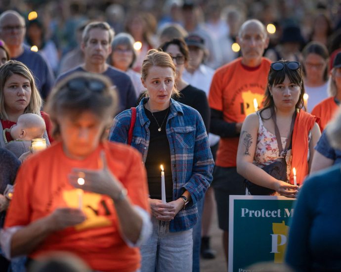 parents-recall-rushing-to-annunciation-catholic-school-after-hearing-gunfire
